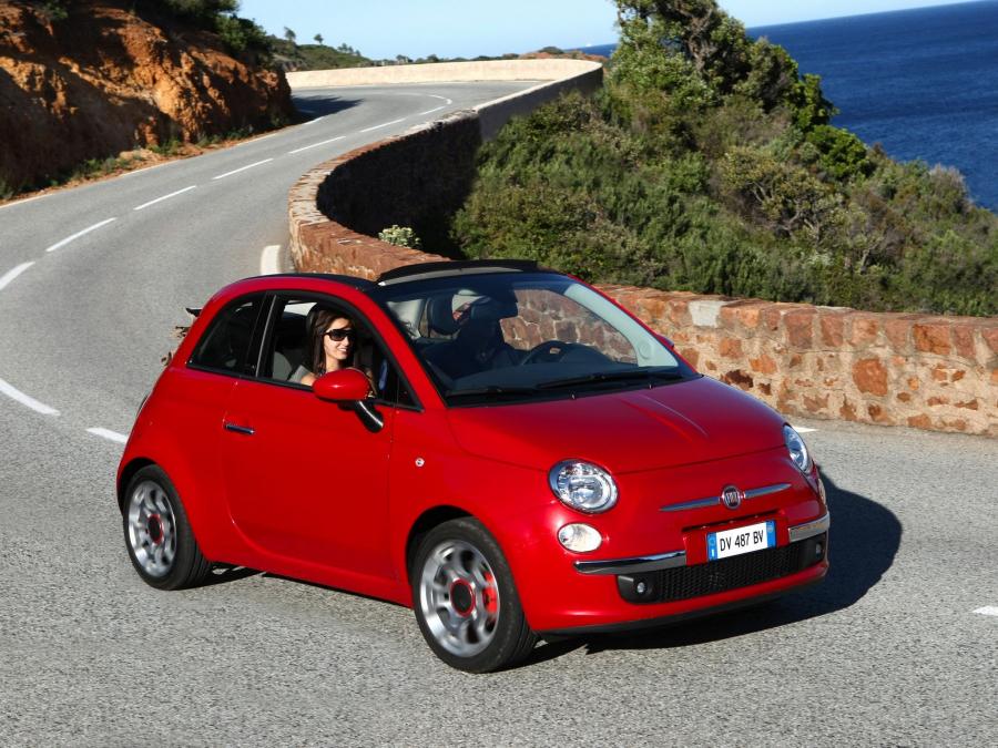  Fiat 500C 2009 года  (фото 8 из 140)